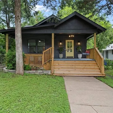 The Pinewood House Villa Waco Exterior photo